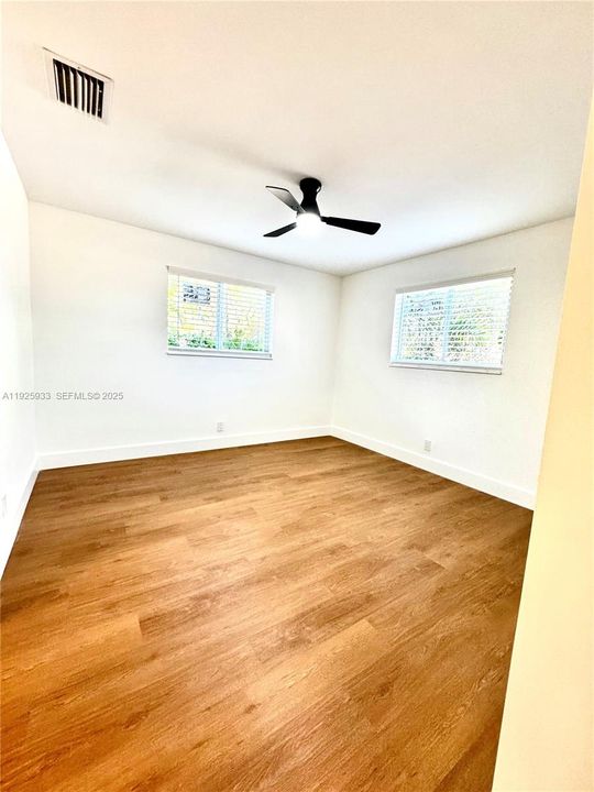 В аренду: $2,490 (2 спален, 2 ванн, 3937 Квадратных фут)