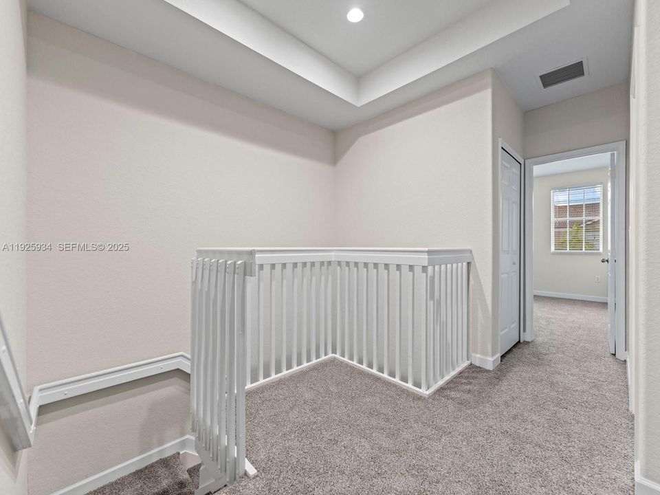 En Venta: $339,999 (3 camas, 2 baños, 1732 Pies cuadrados)