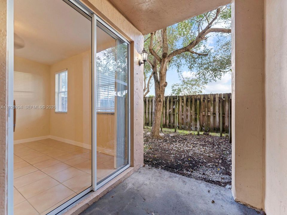 En Venta: $339,999 (3 camas, 2 baños, 1732 Pies cuadrados)