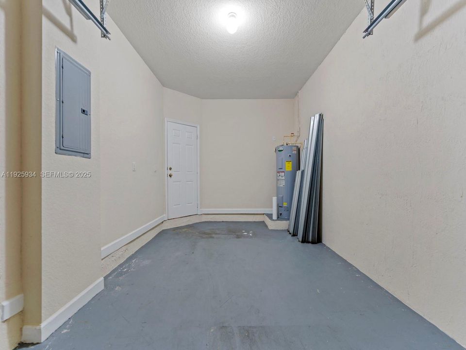 En Venta: $339,999 (3 camas, 2 baños, 1732 Pies cuadrados)