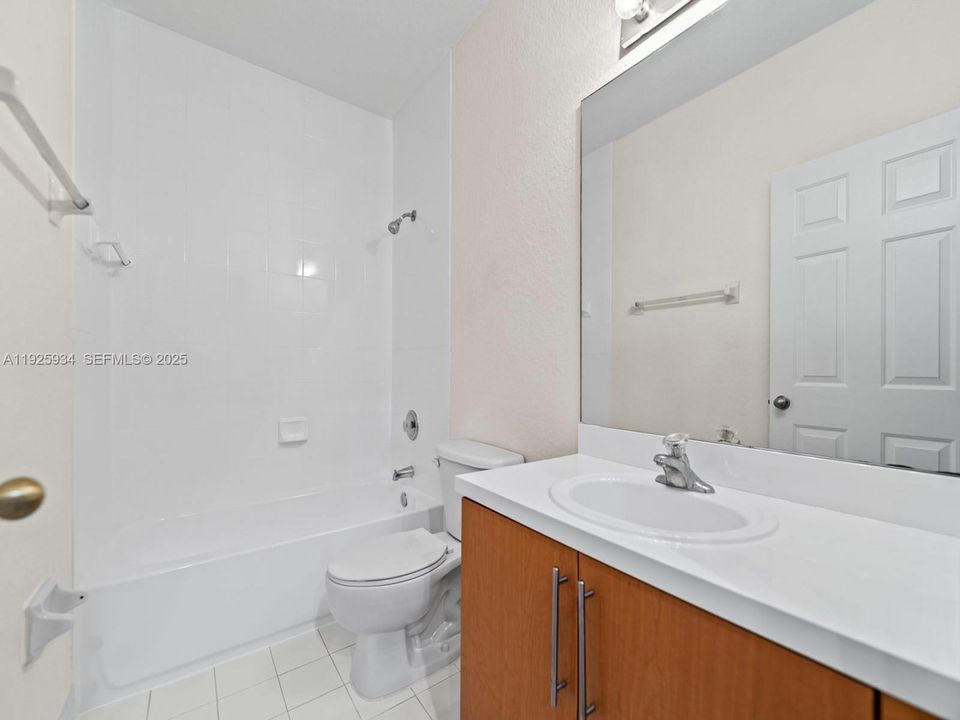 En Venta: $339,999 (3 camas, 2 baños, 1732 Pies cuadrados)