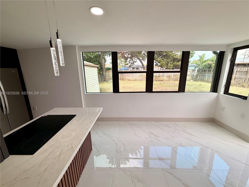 For Sale: $699,999 (3 beds, 2 baths, 1442 Square Feet)