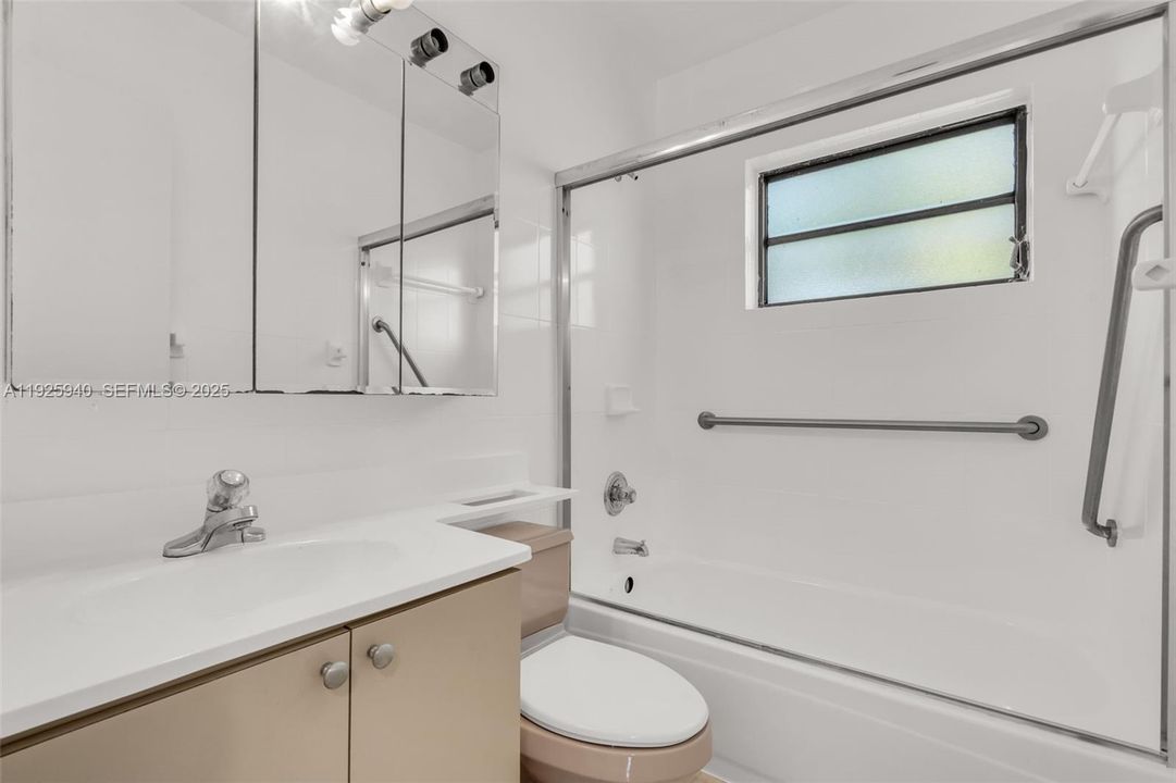 待售: $569,000 (3 贝兹, 2 浴室, 0 平方英尺)