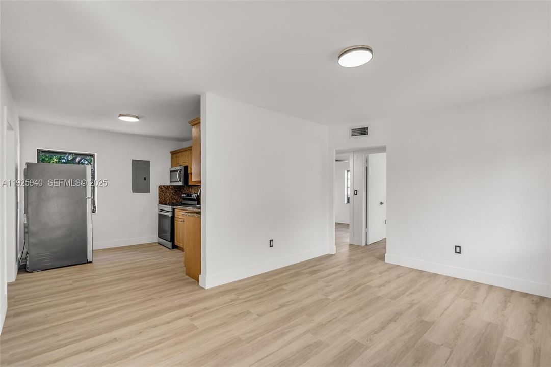 待售: $569,000 (3 贝兹, 2 浴室, 0 平方英尺)