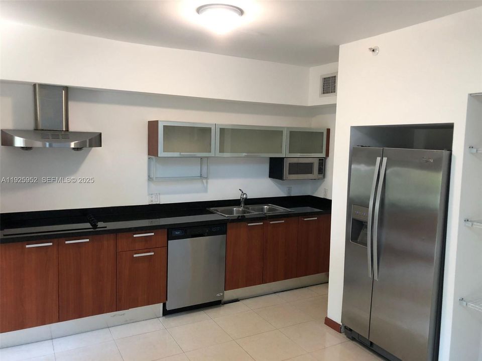 На продажу: $450,000 (1 спален, 1 ванн, 750 Квадратных фут)