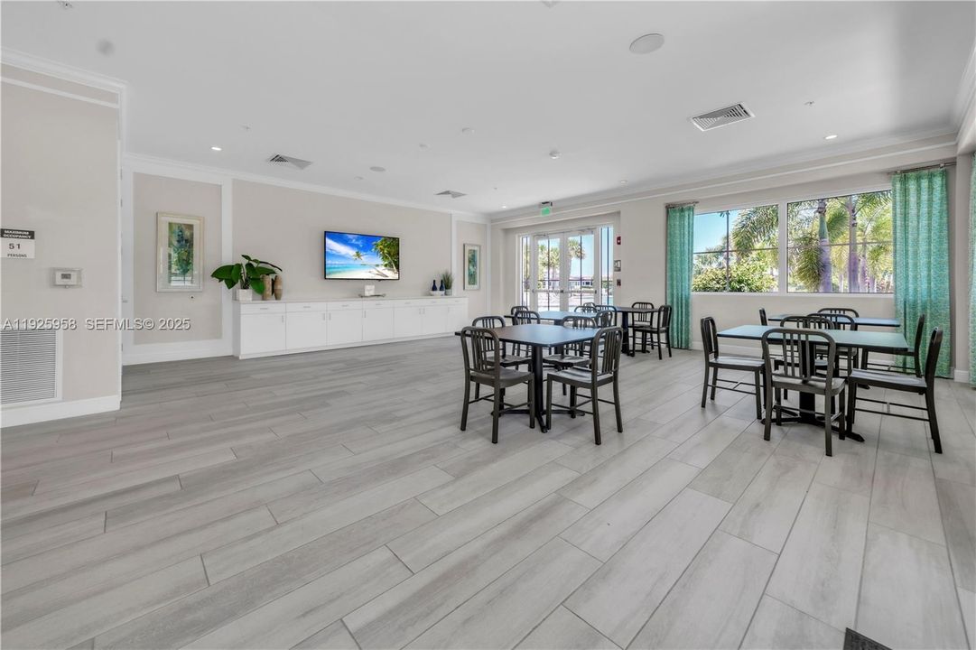 For Sale: $570,000 (2 beds, 2 baths, 1590 Square Feet)