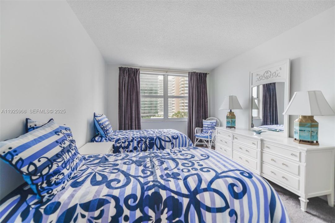 В аренду: $4,200 (3 спален, 2 ванн, 1740 Квадратных фут)