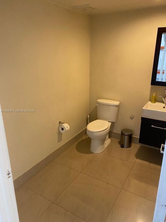 В аренду: $3,450 (0 спален, 0 ванн, 0 Квадратных фут)