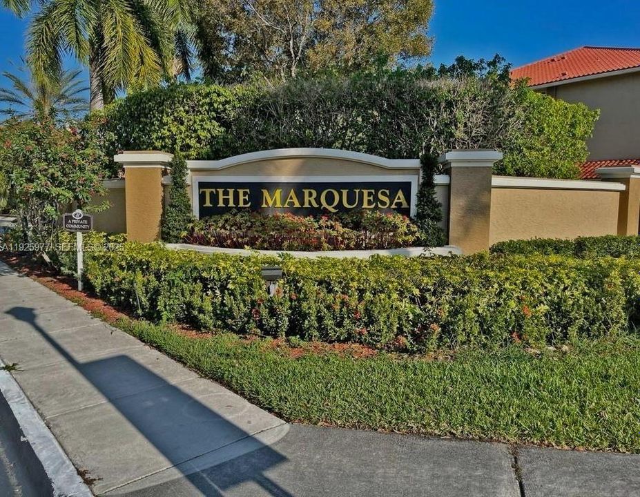 For Sale: $355,000 (2 beds, 2 baths, 1130 Square Feet)
