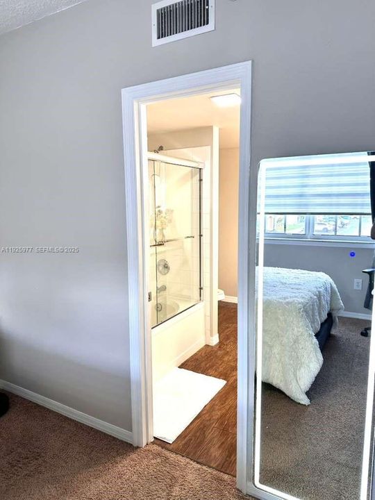 For Sale: $355,000 (2 beds, 2 baths, 1130 Square Feet)