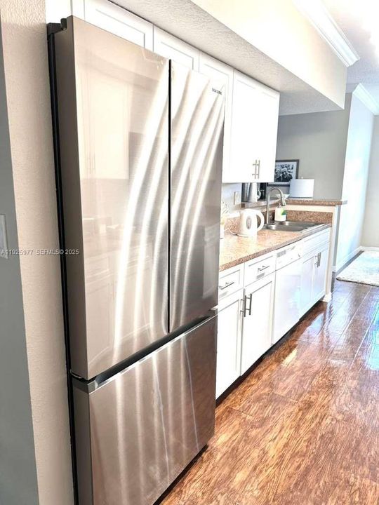 For Sale: $355,000 (2 beds, 2 baths, 1130 Square Feet)