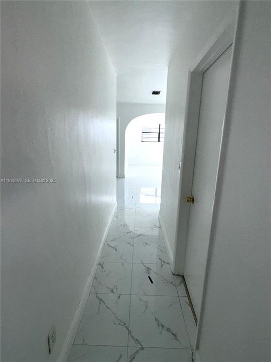 待售: $459,900 (3 贝兹, 1 浴室, 1176 平方英尺)