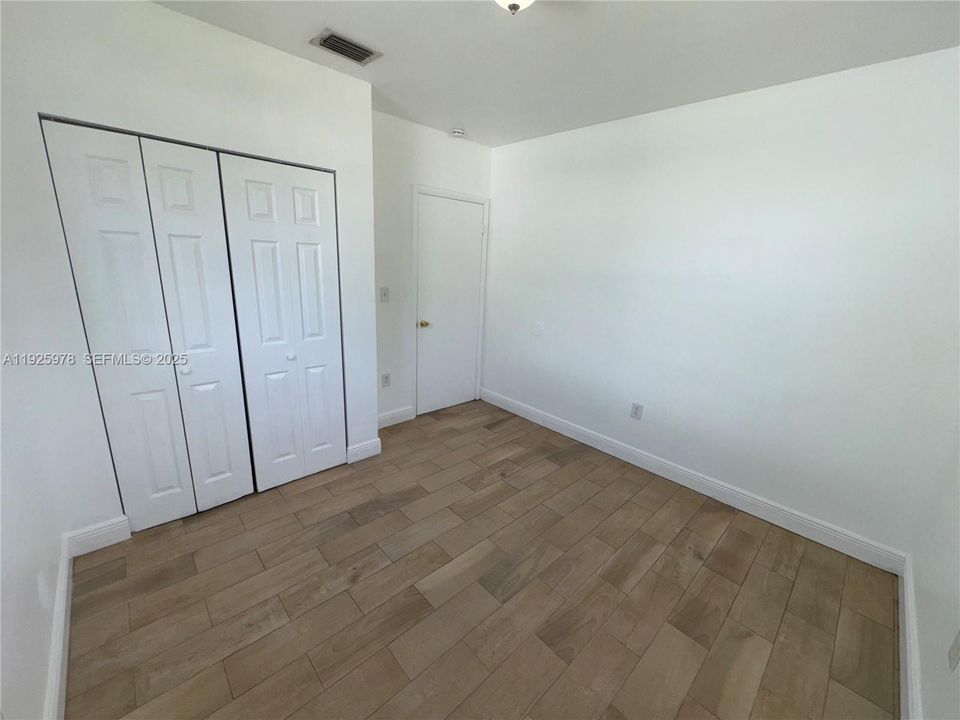 待售: $459,900 (3 贝兹, 1 浴室, 1176 平方英尺)