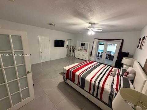 En Venta: $550,000 (4 camas, 2 baños, 1642 Pies cuadrados)