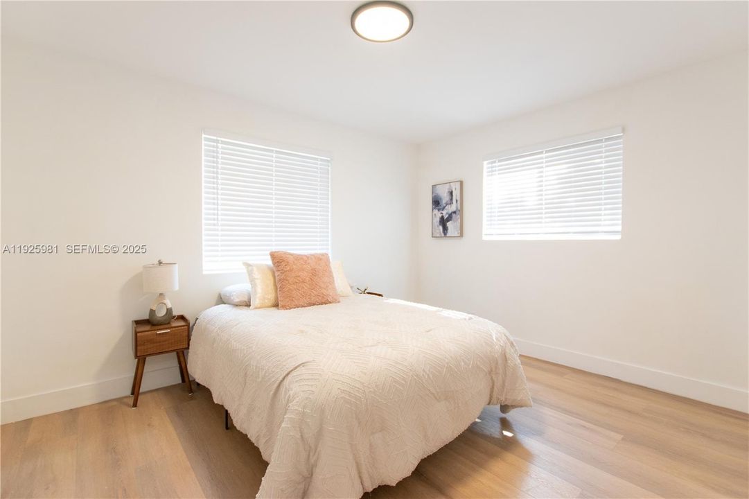 На продажу: $445,000 (4 спален, 2 ванн, 1132 Квадратных фут)