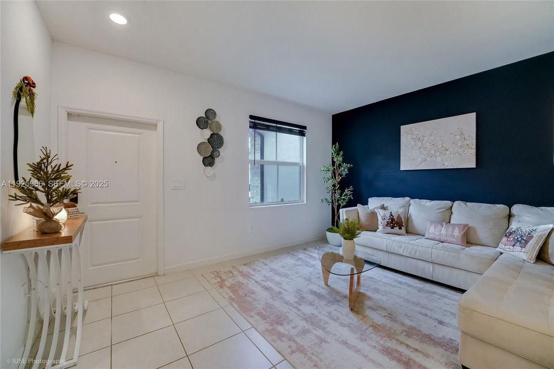 На продажу: $510,000 (3 спален, 2 ванн, 1483 Квадратных фут)