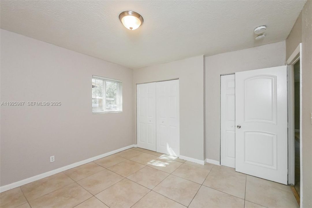 В аренду: $2,150 (3 спален, 2 ванн, 1272 Квадратных фут)