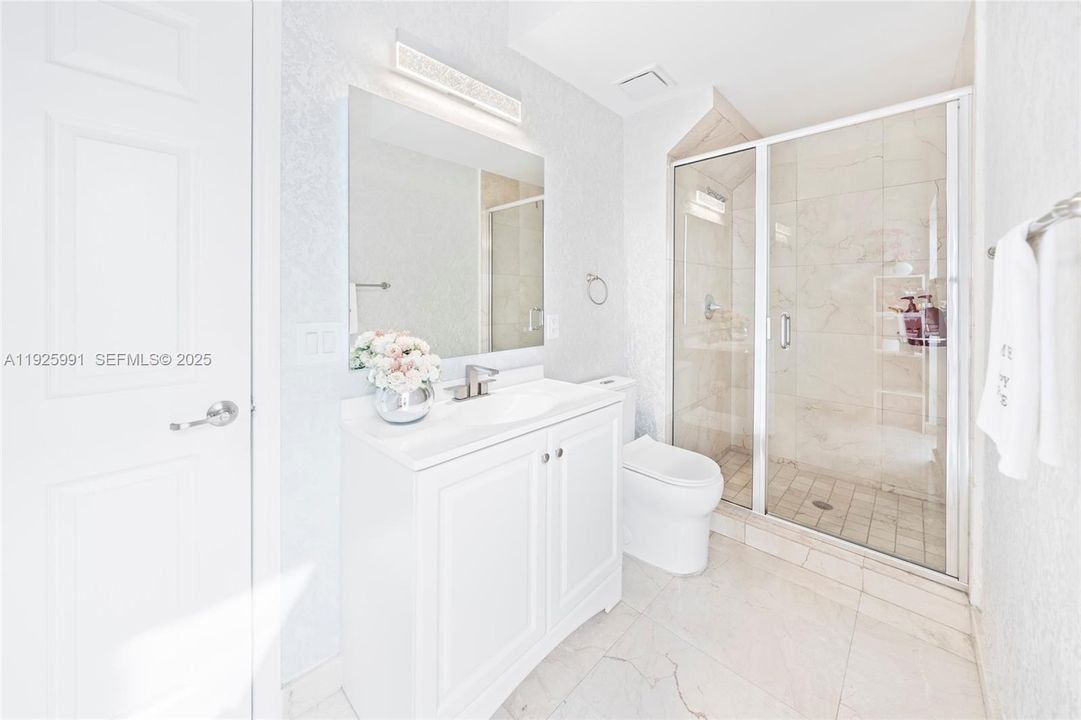 For Sale: $1,245,000 (4 beds, 4 baths, 2878 Square Feet)