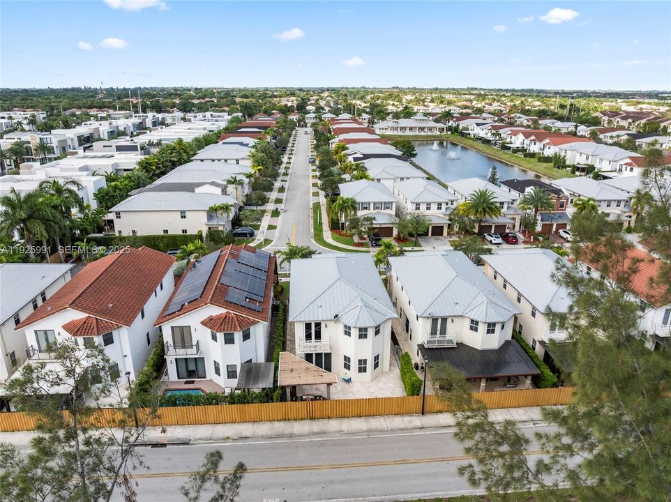 For Sale: $1,245,000 (4 beds, 4 baths, 2878 Square Feet)