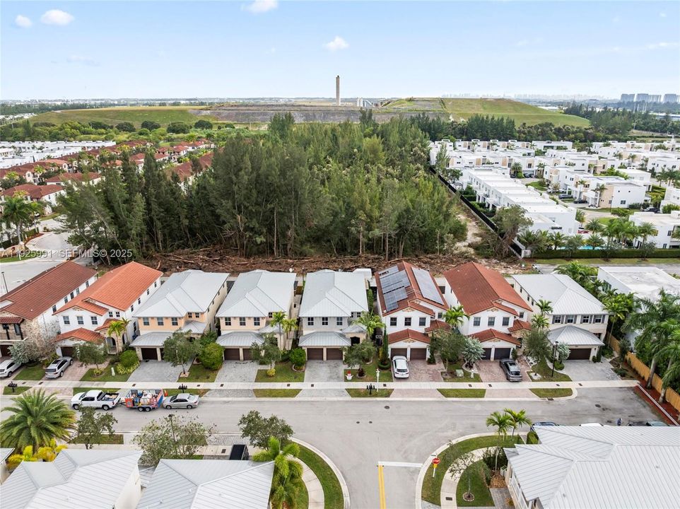 For Sale: $1,245,000 (4 beds, 4 baths, 2878 Square Feet)