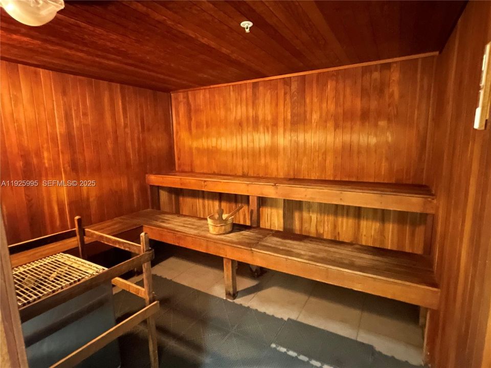 出租: $2,750 (1 贝兹, 1 浴室, 736 平方英尺)