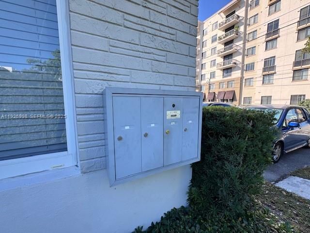 For Rent: $2,800 (2 beds, 1 baths, 2446 Square Feet)