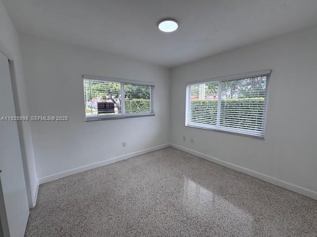 For Rent: $2,800 (2 beds, 1 baths, 2446 Square Feet)