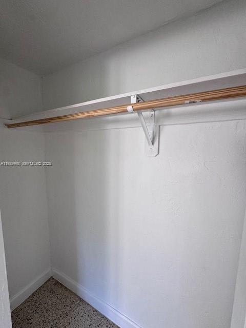 For Rent: $2,800 (2 beds, 1 baths, 2446 Square Feet)