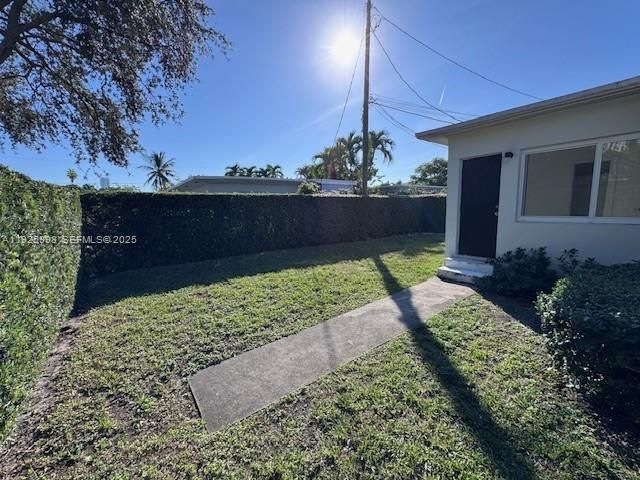 For Rent: $2,800 (2 beds, 1 baths, 2446 Square Feet)