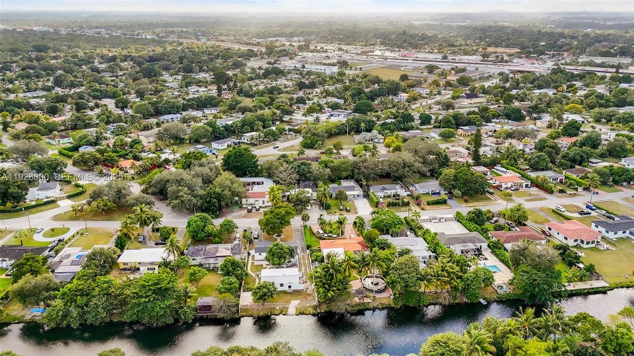 En Venta: $1,100,000 (0 camas, 0 baños, 2461 Pies cuadrados)