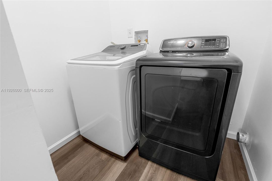 En Venta: $1,100,000 (0 camas, 0 baños, 2461 Pies cuadrados)