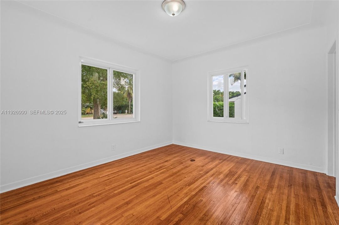 En Venta: $1,100,000 (0 camas, 0 baños, 2461 Pies cuadrados)