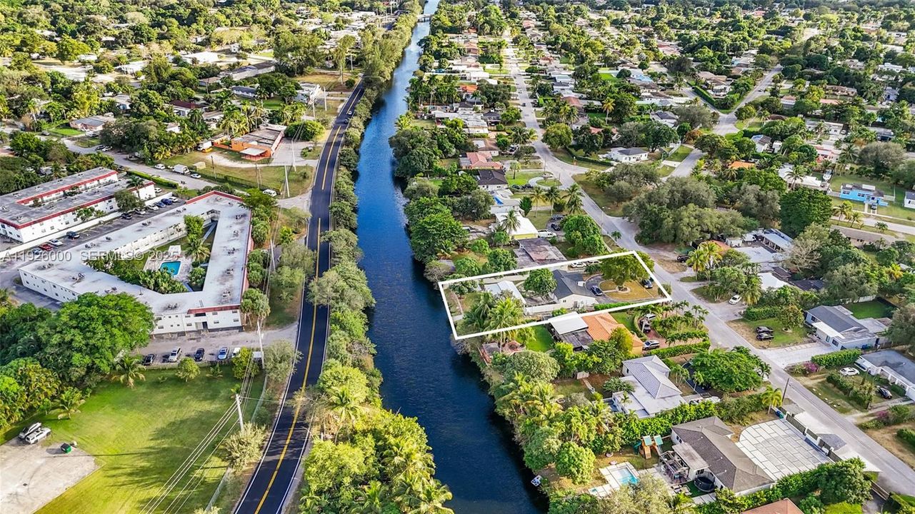 En Venta: $1,100,000 (0 camas, 0 baños, 2461 Pies cuadrados)