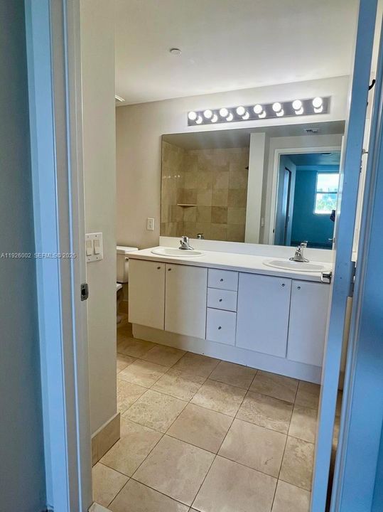 В аренду: $2,999 (1 спален, 1 ванн, 850 Квадратных фут)