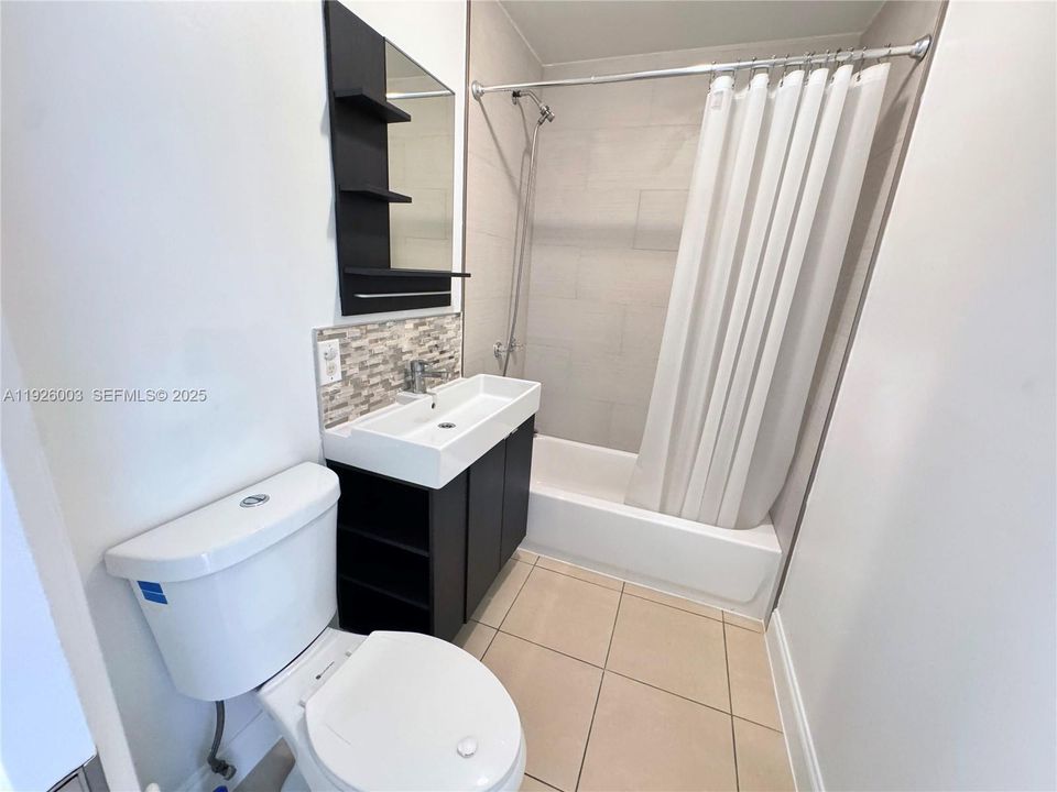 En Renta: $4,000 (3 camas, 2 baños, 1306 Pies cuadrados)