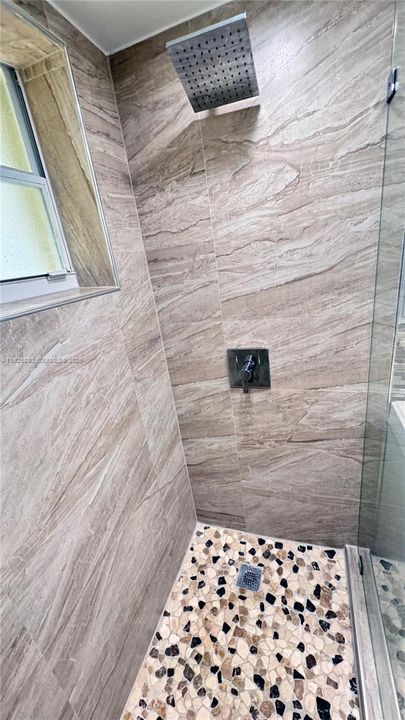 En Renta: $4,000 (3 camas, 2 baños, 1306 Pies cuadrados)