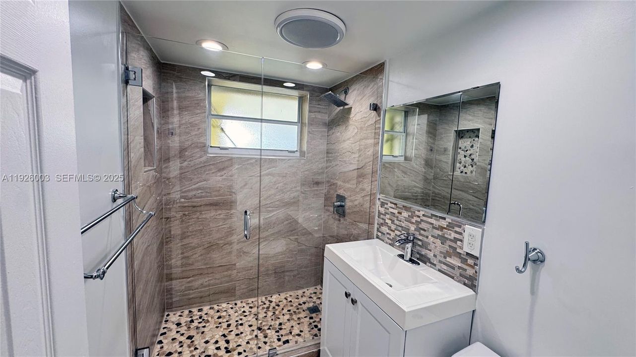 En Renta: $4,000 (3 camas, 2 baños, 1306 Pies cuadrados)