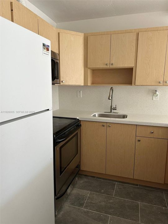 For Rent: $1,940 (1 beds, 1 baths, 546 Square Feet)