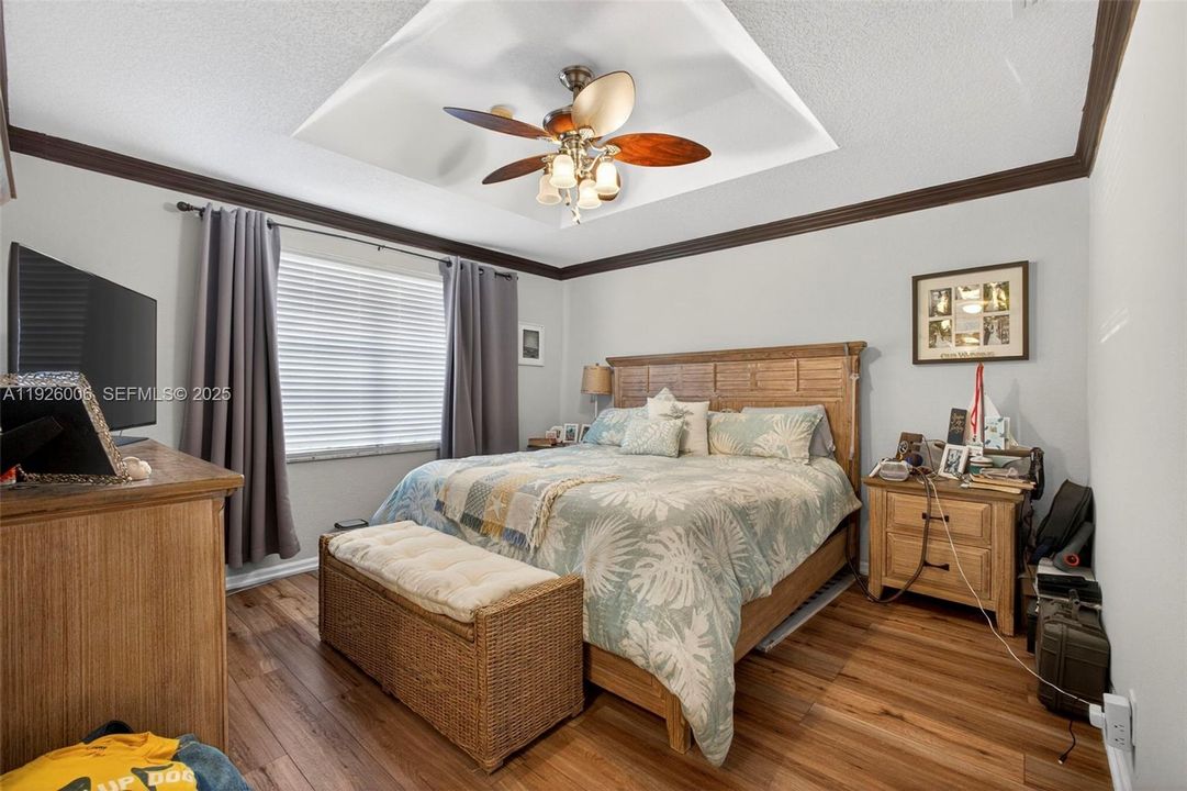 For Sale: $415,000 (3 beds, 2 baths, 1671 Square Feet)