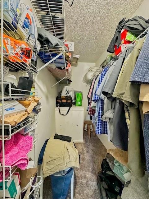 В аренду: $1,900 (2 спален, 1 ванн, 954 Квадратных фут)