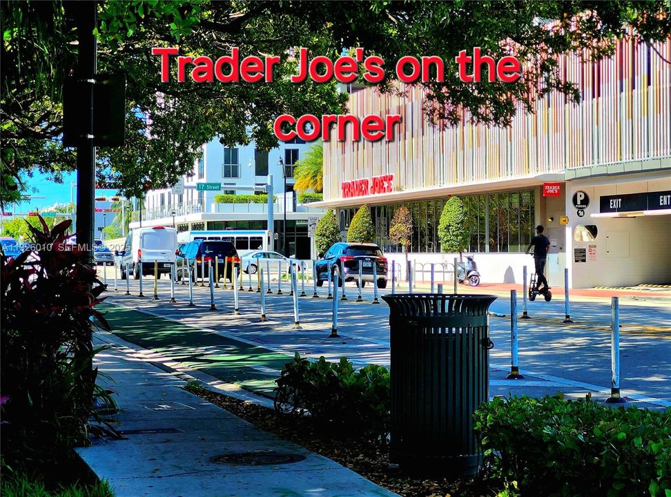 For Rent: $2,500 (1 beds, 2 baths, 752 Square Feet)