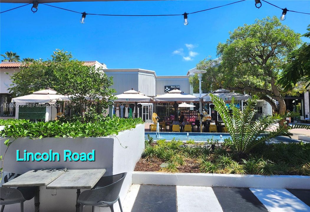 For Rent: $2,500 (1 beds, 2 baths, 752 Square Feet)