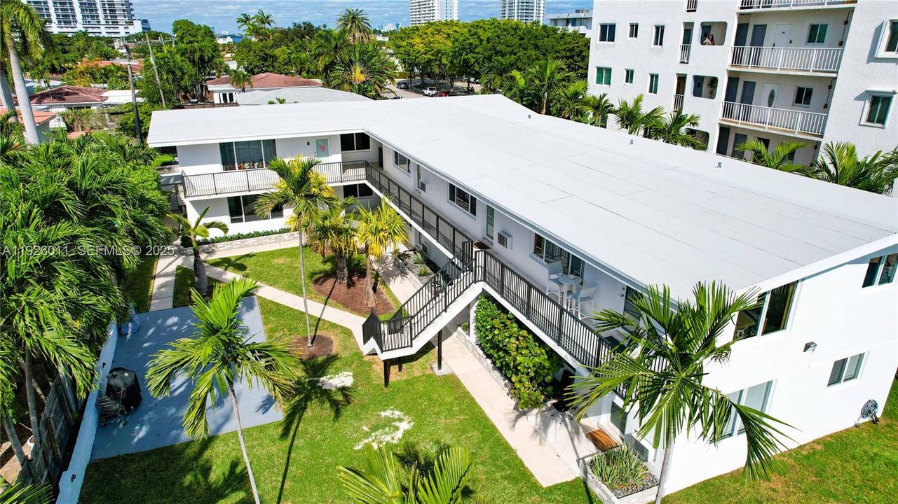 En Renta: $3,000 (3 camas, 2 baños, 1300 Pies cuadrados)