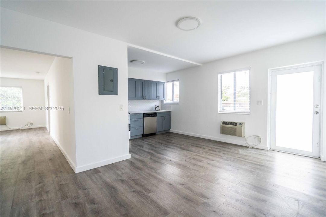 En Renta: $3,000 (3 camas, 2 baños, 1300 Pies cuadrados)