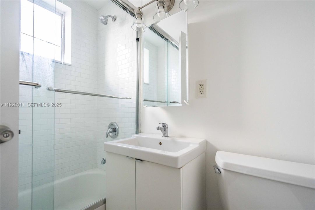 En Renta: $3,000 (3 camas, 2 baños, 1300 Pies cuadrados)