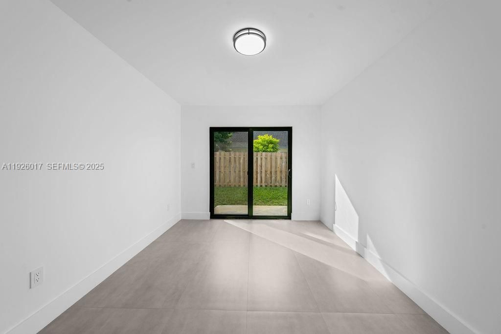 На продажу: $626,500 (3 спален, 2 ванн, 1241 Квадратных фут)