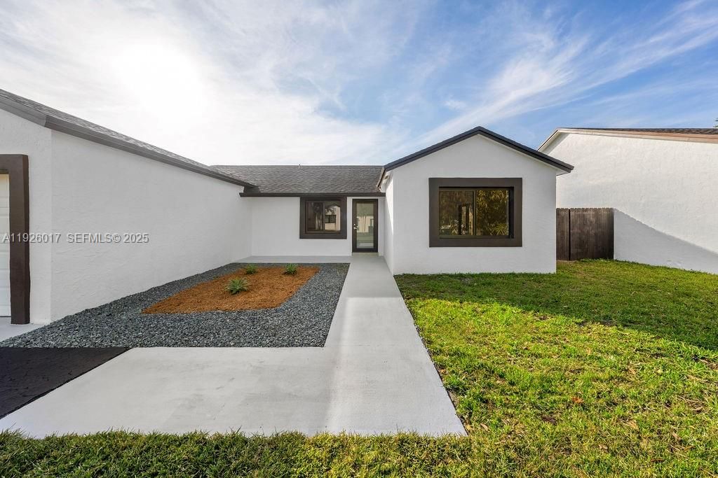 На продажу: $626,500 (3 спален, 2 ванн, 1241 Квадратных фут)