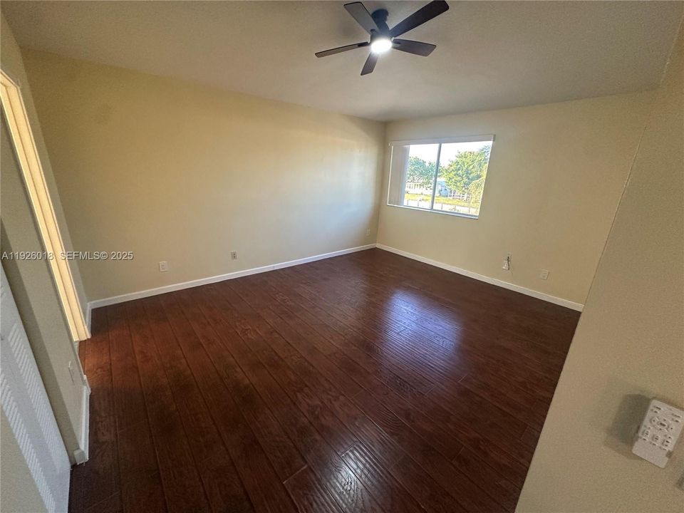 For Rent: $3,500 (4 beds, 2 baths, 1896 Square Feet)