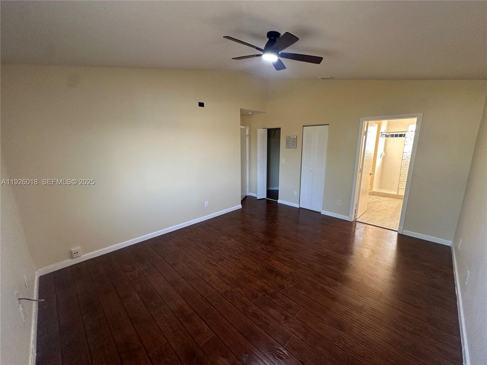 For Rent: $3,500 (4 beds, 2 baths, 1896 Square Feet)