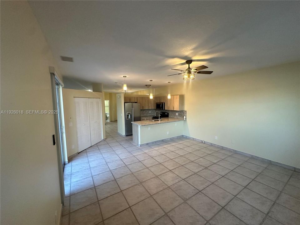 For Rent: $3,500 (4 beds, 2 baths, 1896 Square Feet)